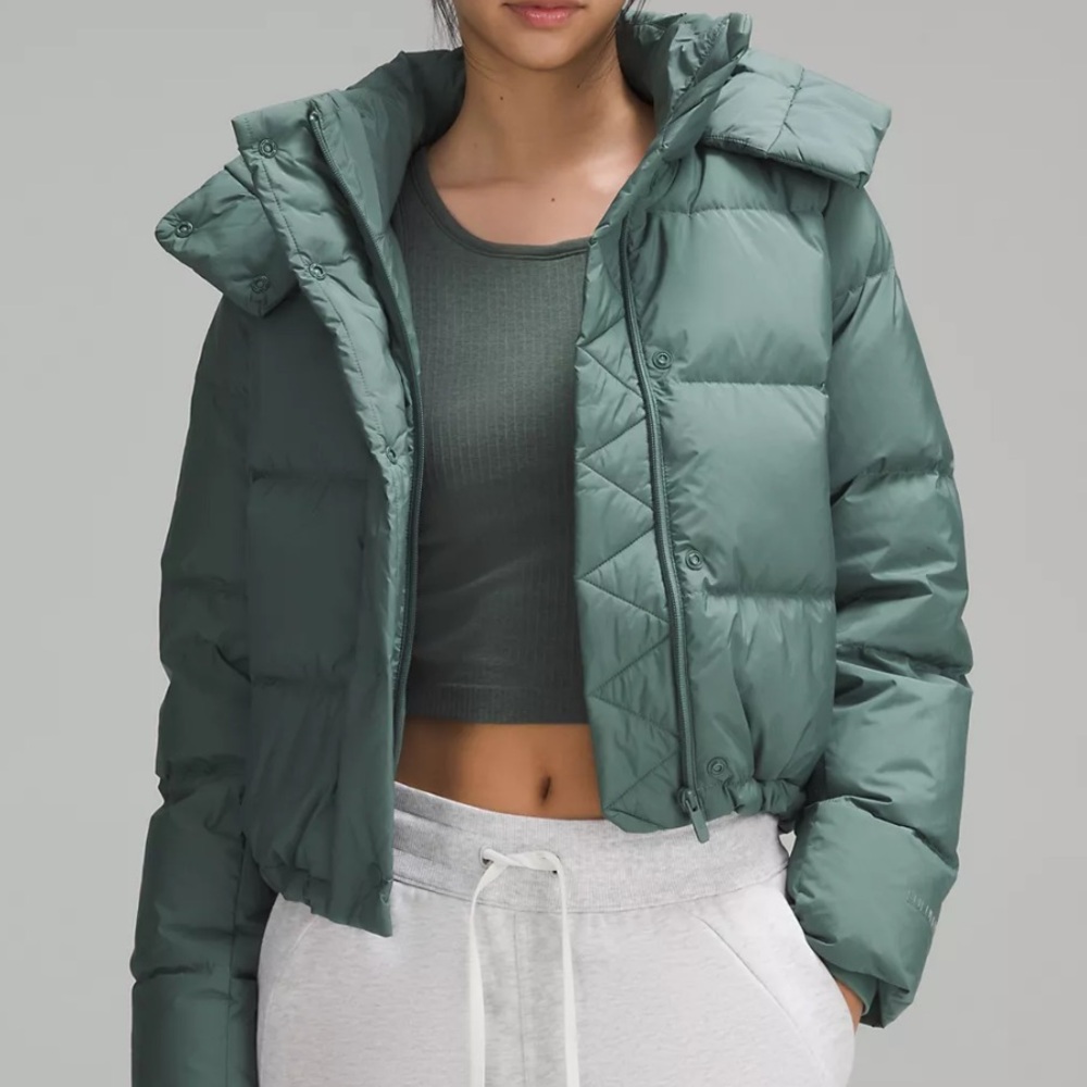 COPY - Lululemon cropped medium forest wonder puff jacket
